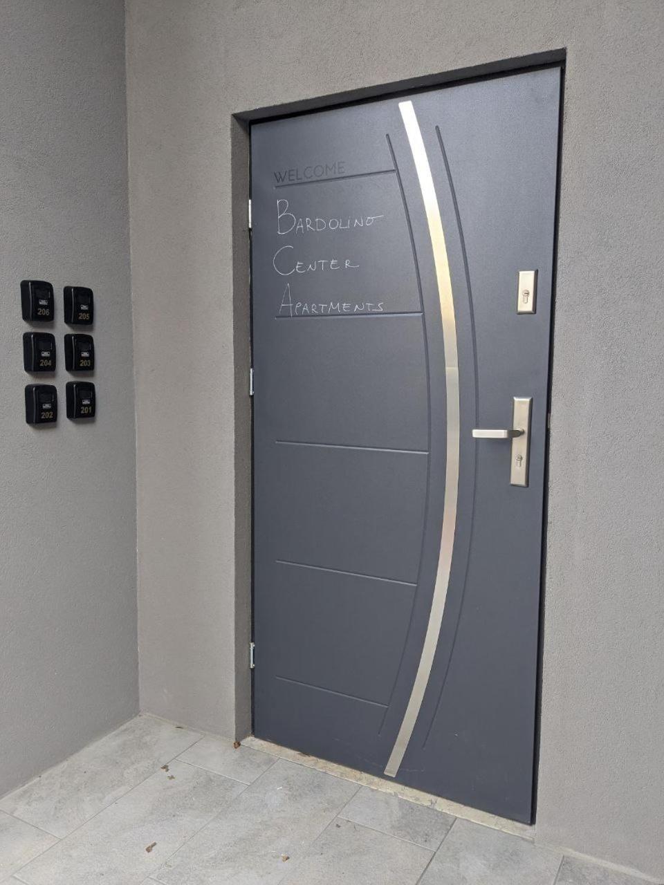 Bardolino Center Apartments Bagian luar foto