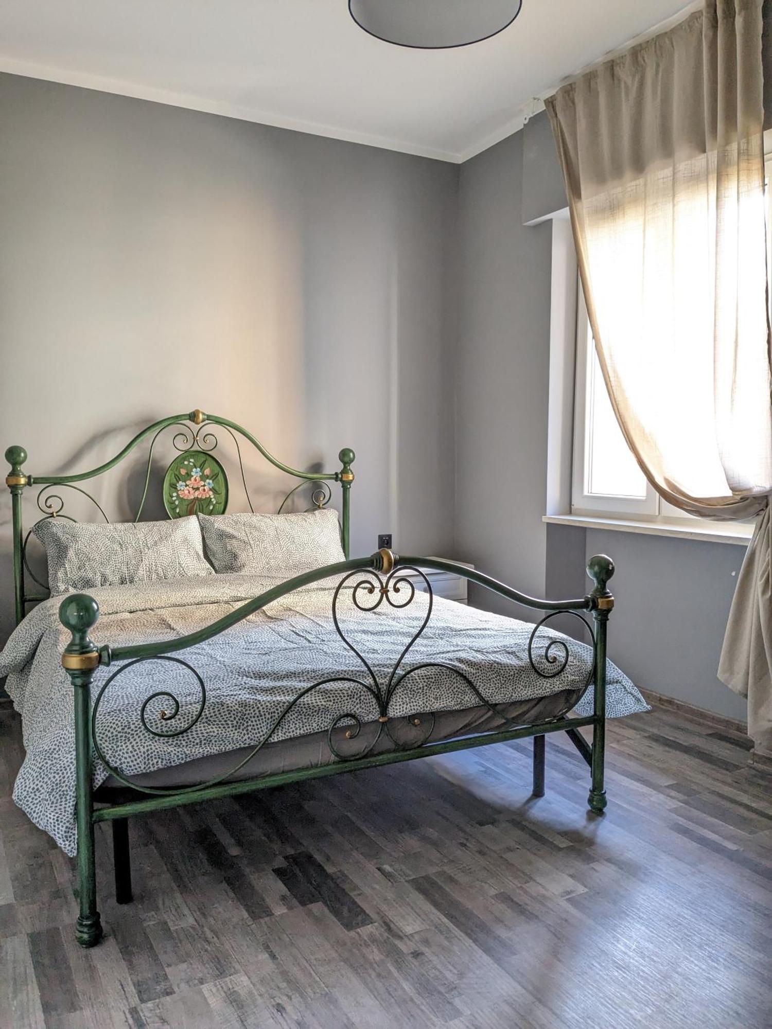 Bardolino Center Apartments Bagian luar foto