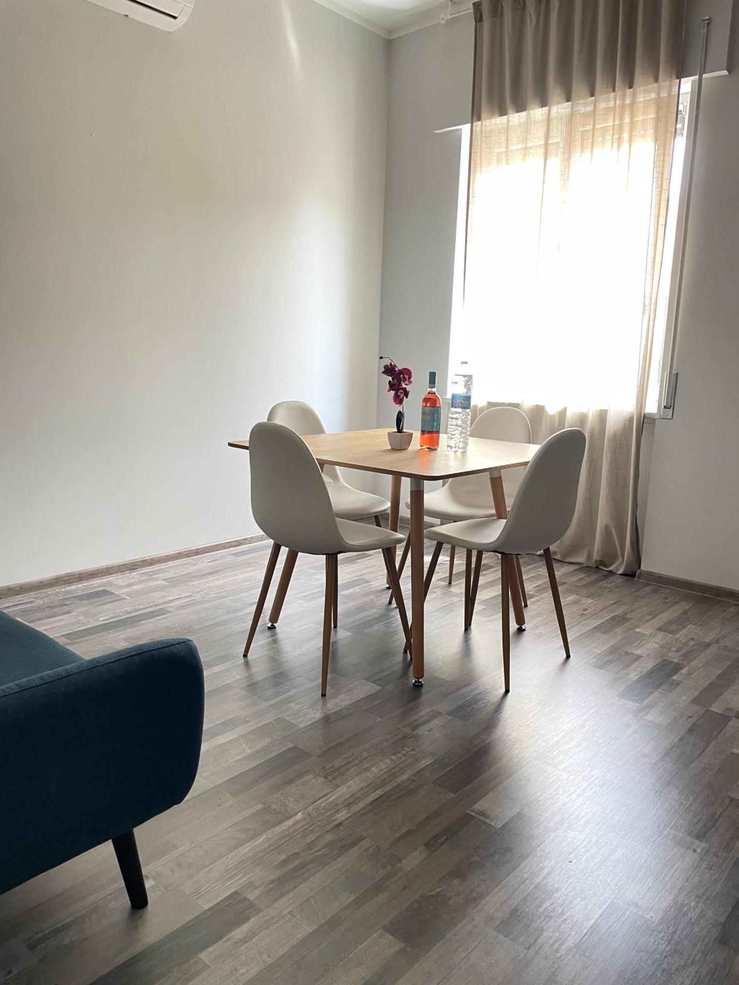 Bardolino Center Apartments Bagian luar foto