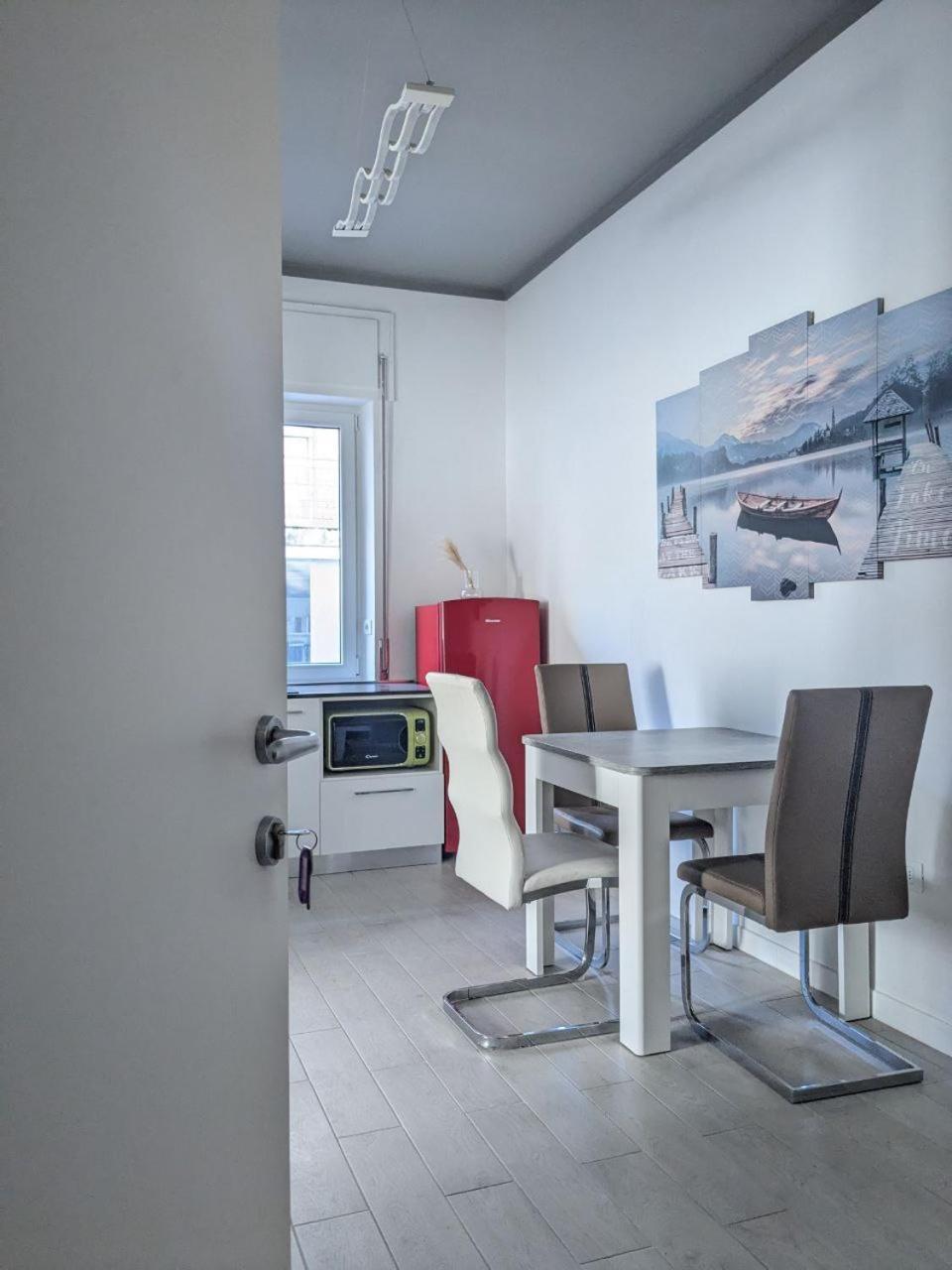 Bardolino Center Apartments Bagian luar foto